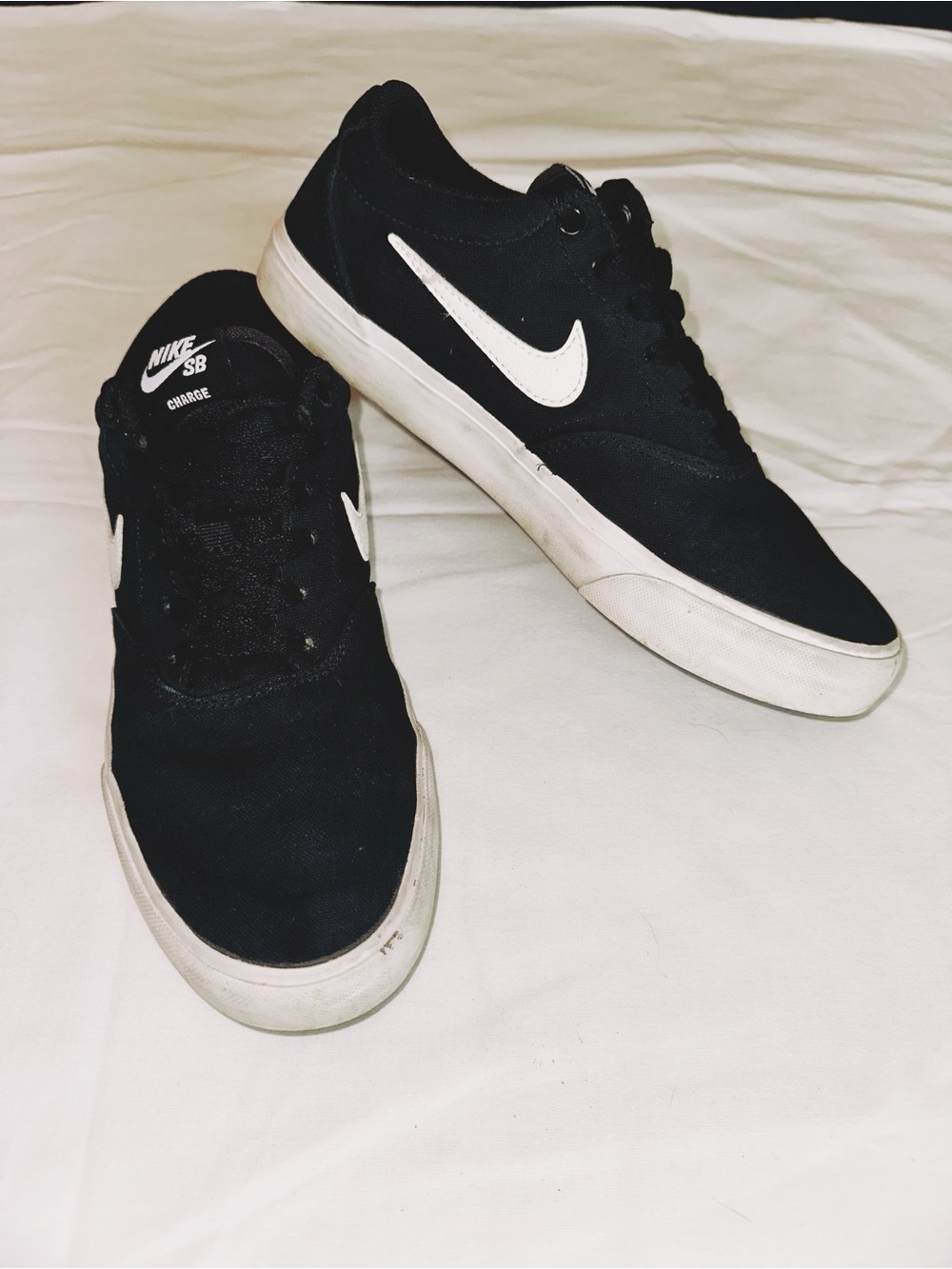 Nike SB Charge Sneakers Black Canvas Sz 7 Athletic Casual Workout